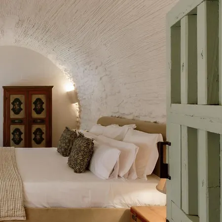 Castell De Vallgornera * Пералада
