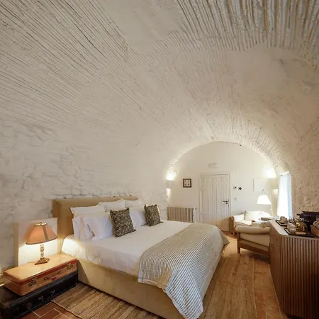 Отель Castell De Vallgornera *