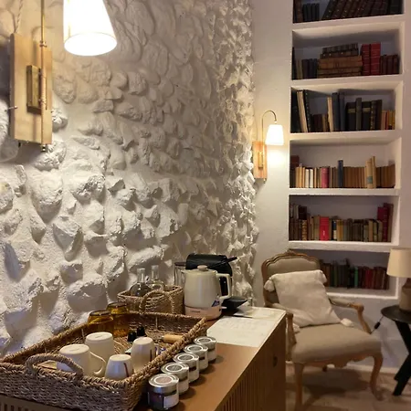 Castell De Vallgornera Hotel