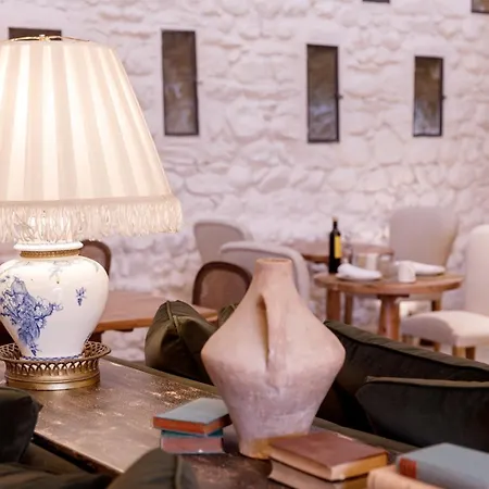 Castell De Vallgornera Hotel *
