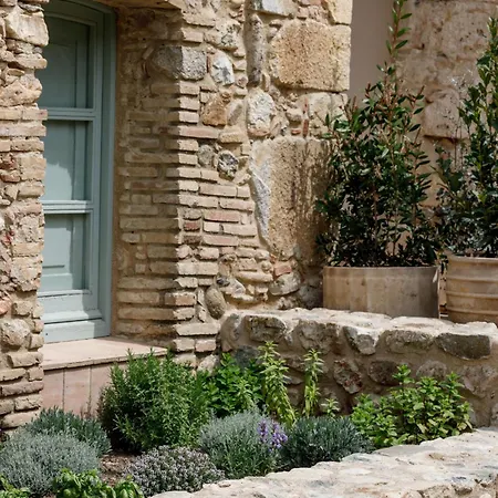 Castell De Vallgornera * Пералада