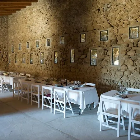 Castell De Vallgornera Пералада
