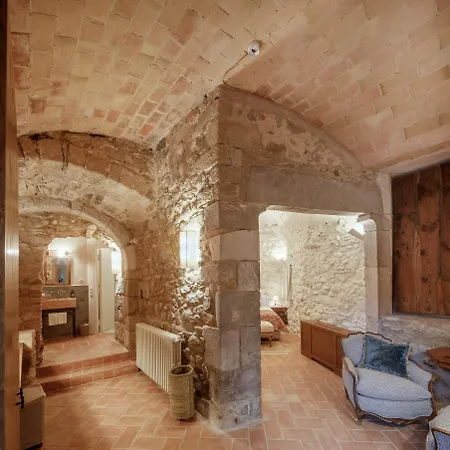 Castillo De Vallgornera Hotel Peralada (Perelada)