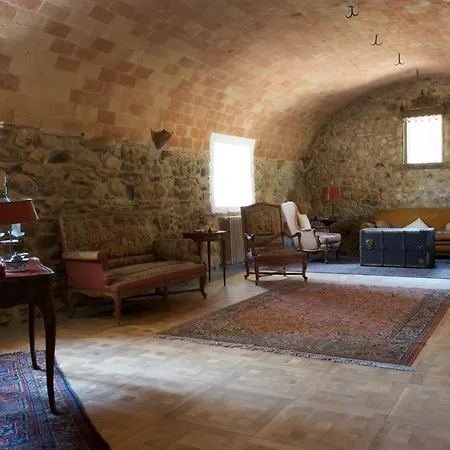 Castillo De Vallgornera Hotel *